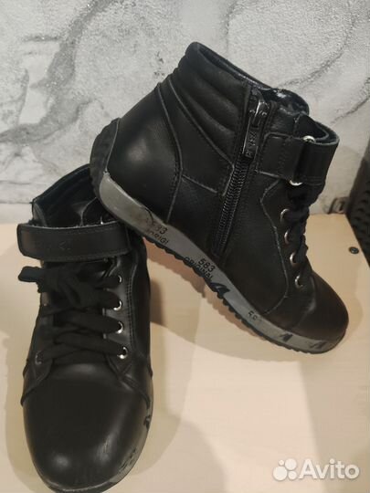 Обувь на мальчика 32, 35