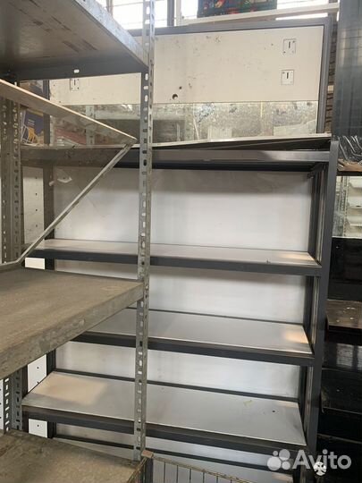 Полки и стеллажи