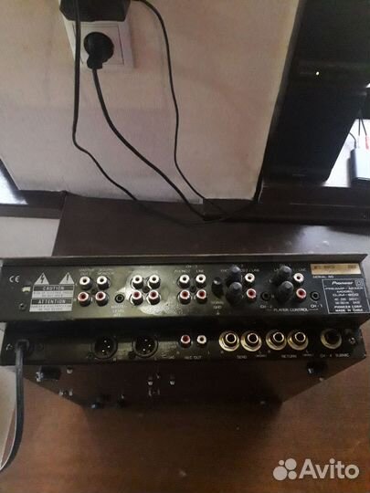 Микшерный пульт профессиональный