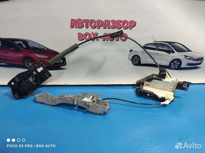 Замок задний правый Пежо 308