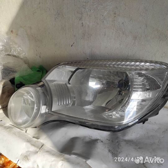 Фара skoda yeti
