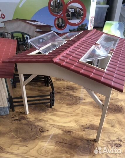 Конюшня schleich