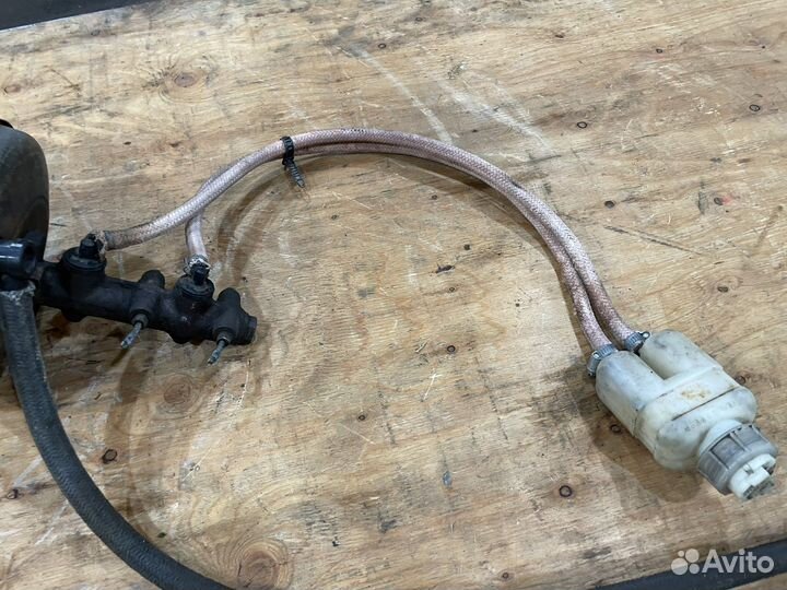Вакуум+главный тормозной Нива 2121 Niva 21213