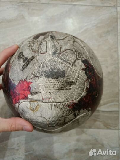 Футбольный мяч adidas krasava