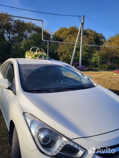 Свадебные украшения на машину