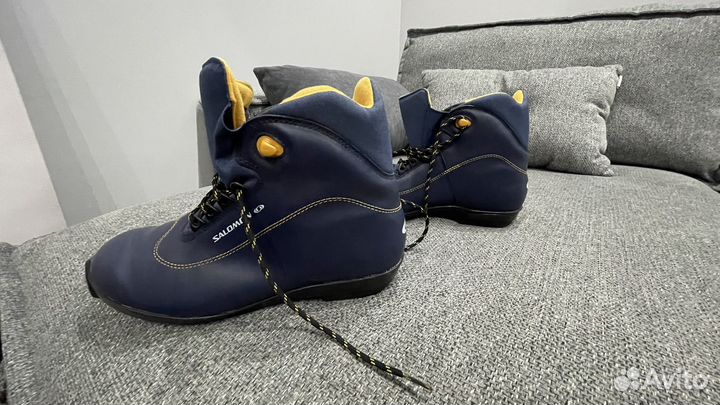 Лыжные ботинки