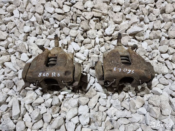 Суппорт задний Вольво S60