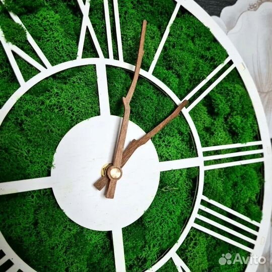 Часы настенные мох