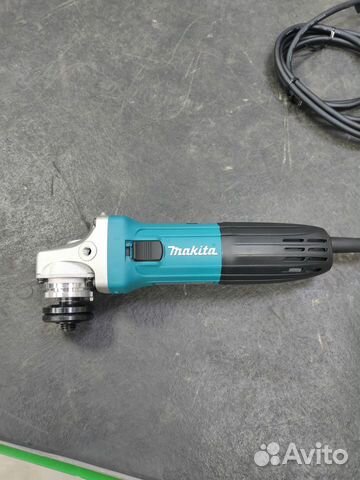 Угловая шлифмашина Makita GA5030