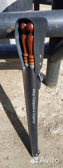 Набор шампуров в кожаном чехле