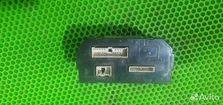 Блок предохранителей реле Kia Clarus