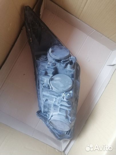 Фара передняя правая на Ford Tourneo Custom 2012