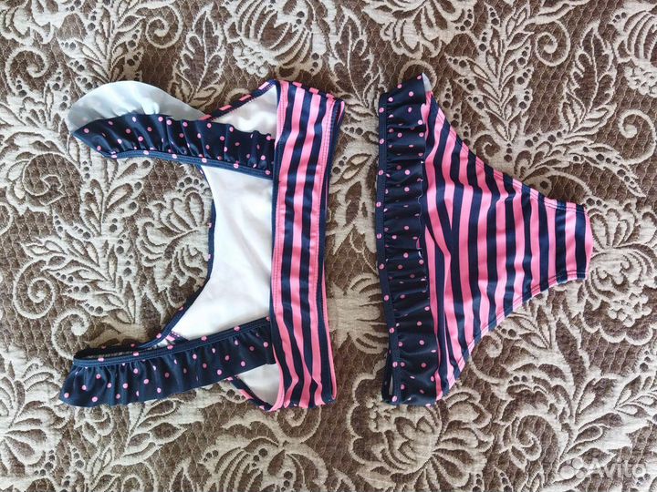 Купальник для девочки новый 146 размер