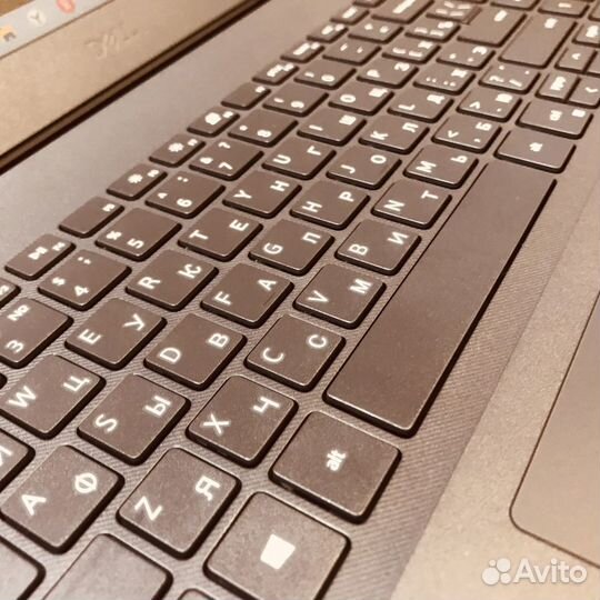 Новый Ноутбук Dell Vostro P75G (IPS) i5-7x 256SSD