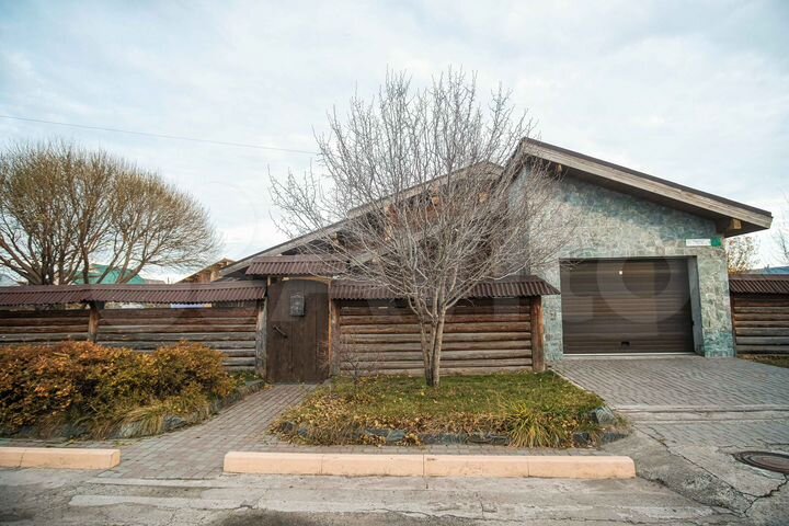 Дом 157 м² на участке 13,5 сот.