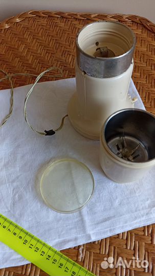Электрокофемолка винтаж 1979год