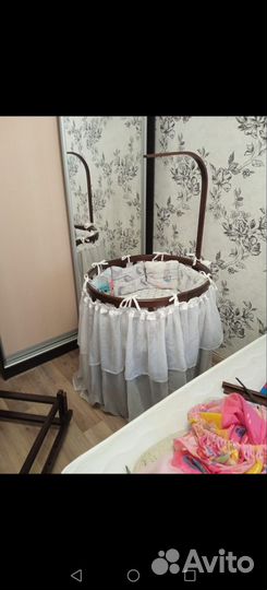 Кроватка круглая овальная с маятником