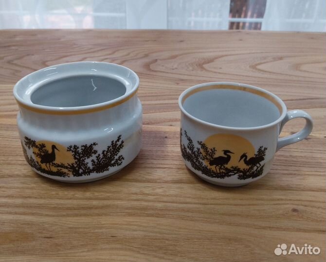 Посуда из разных сервизов