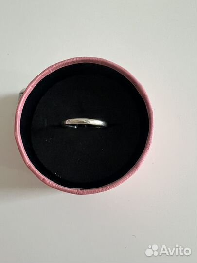 Золотое кольцо с сапфиром и бриллиантами