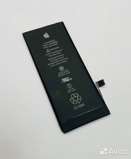 Аккумулятор на iPhone 8
