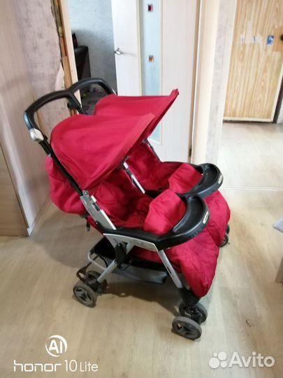 Коляска для двойни