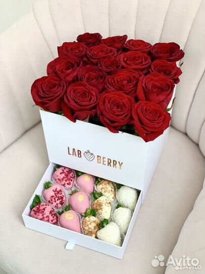 Клубника в шоколаде букеты