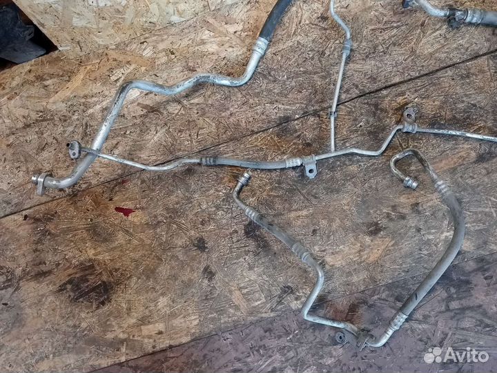 Трубка кондиционера Renault Fluence 1.6