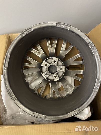 Литые диски разноширокие (комплект)