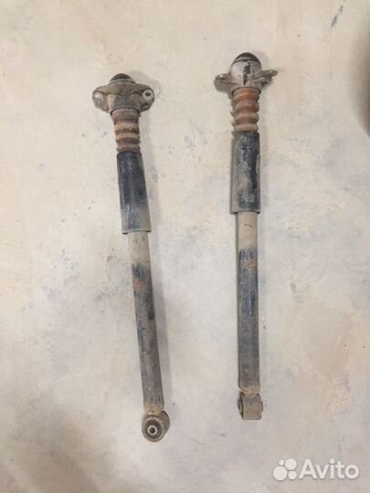 Амортизаторы задние Фольксваген поло 5