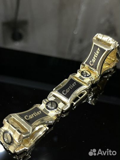 Золотой браслет Cartier