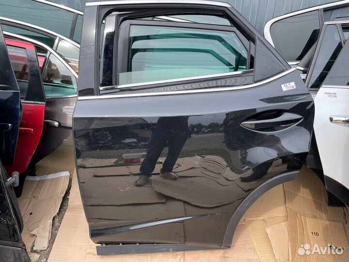 Задняя левая дверь Лексус рх 4