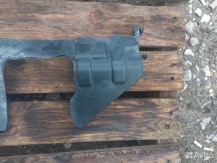 Дефлектор радиатора renault fluence