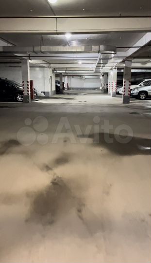 Машиноместо, 14 м²