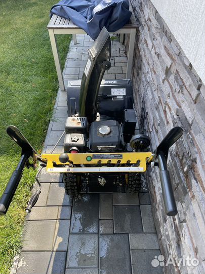 Снегоуборщик Huter бензиновый