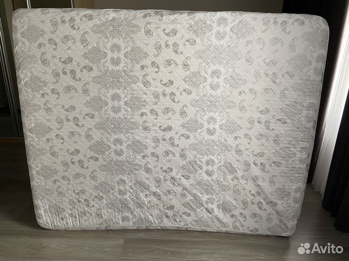 Матрас 160х200 бу (орматек)