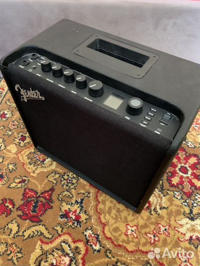 Гитарный комбоусилитель Fender Mustang LT25
