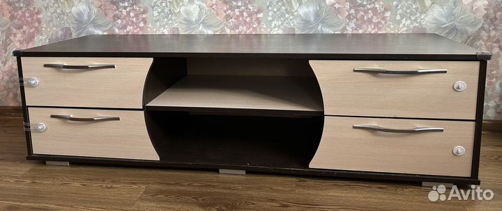 Тумба под телевизор