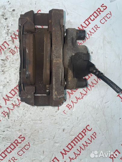 Суппорт тормозной передний правый Renault Megane 3