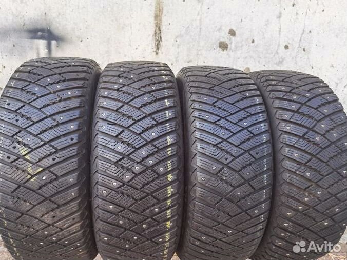 Goodyear Ultragrip Ice Arctic 205/55 R16 94T