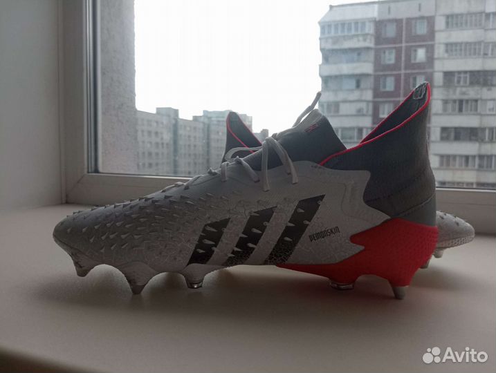 Бутсы профессиональные adidas predator freak