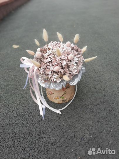 Композиция в коробке