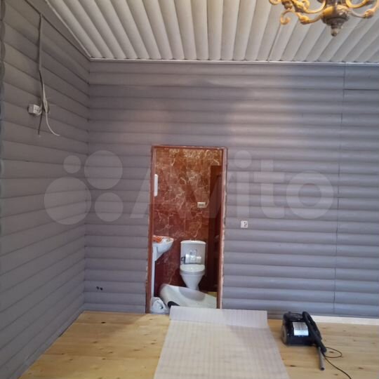 Торговая площадь, 180 м²