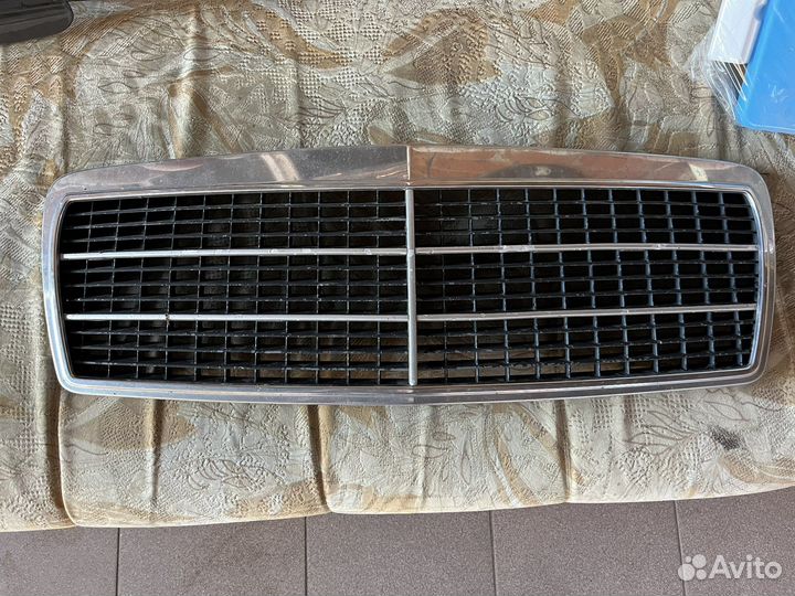 Решётка радиатора w210