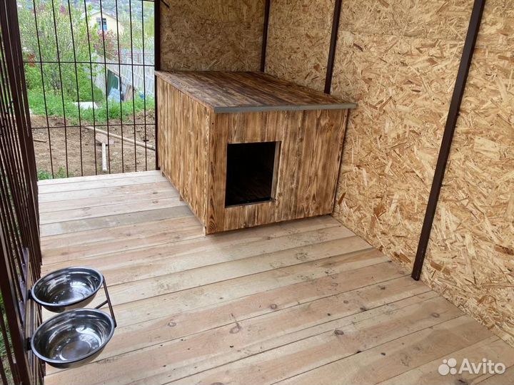 Теплая будка для собак крупных пород
