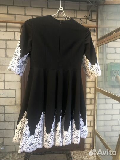 Продам школьное платье