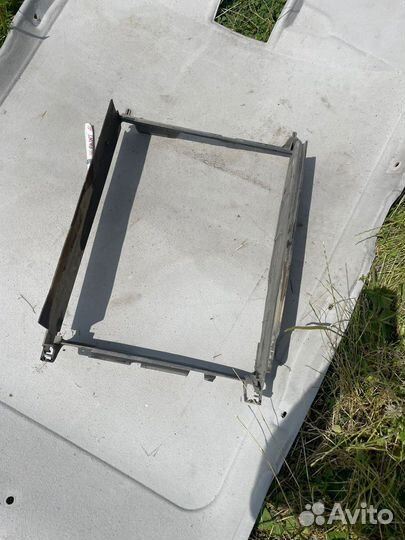 Диффузор радиатора renault logan2