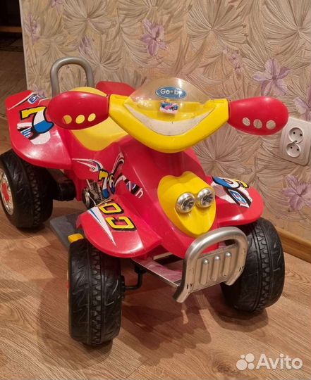 Детский квадроцикл на аккумуляторе
