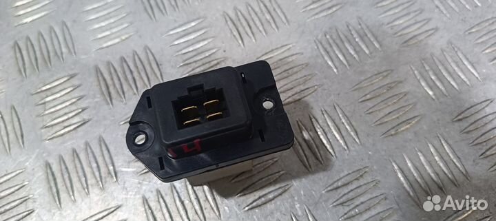 Б/У Резистор отопителя