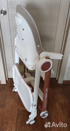 Стульчик для кормления happy baby berny v2