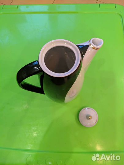 Кофейник с блюдцем фарфоровый Пингвины СССР